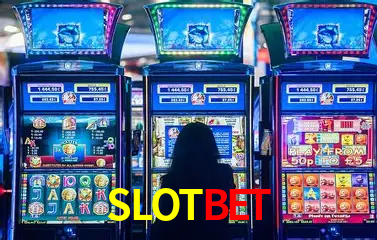 A Experiência Imersiva dos Cassinos Ao Vivo no SLOTBET